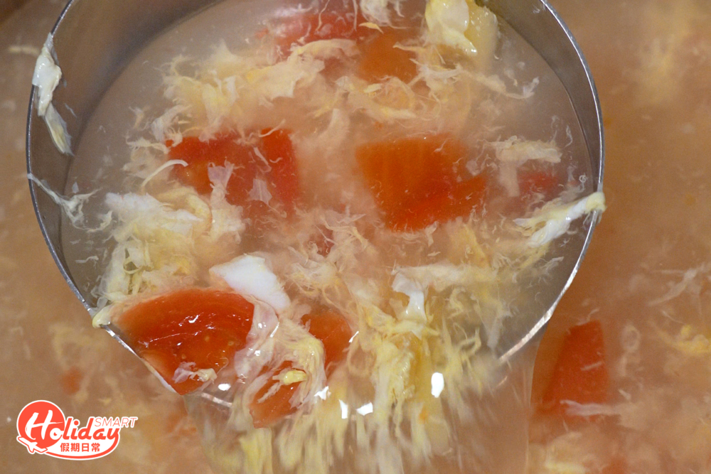 白飯和例湯都是任裝。