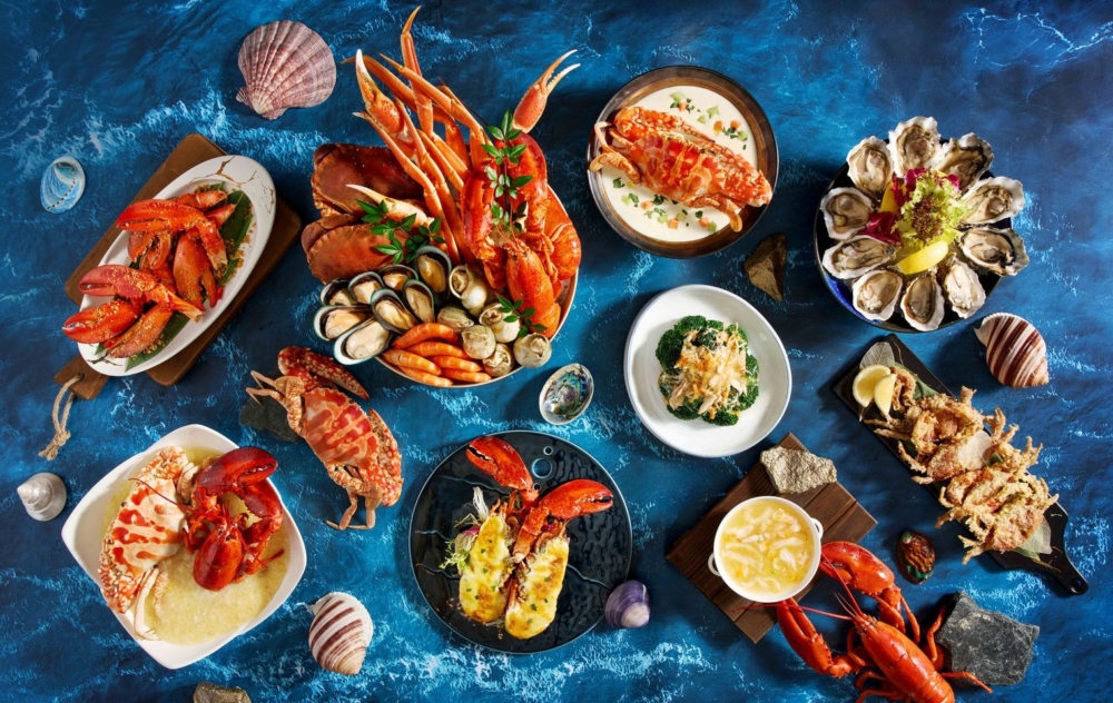 海陸交饗曲海鮮自助晚餐。