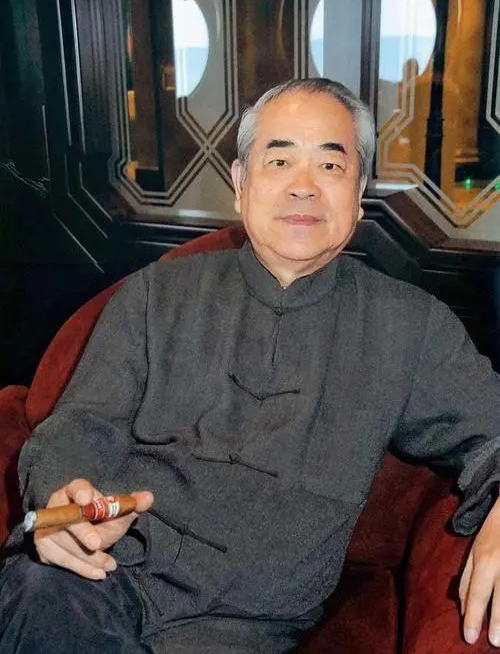 2021年,范曾的第三任妻子去世。