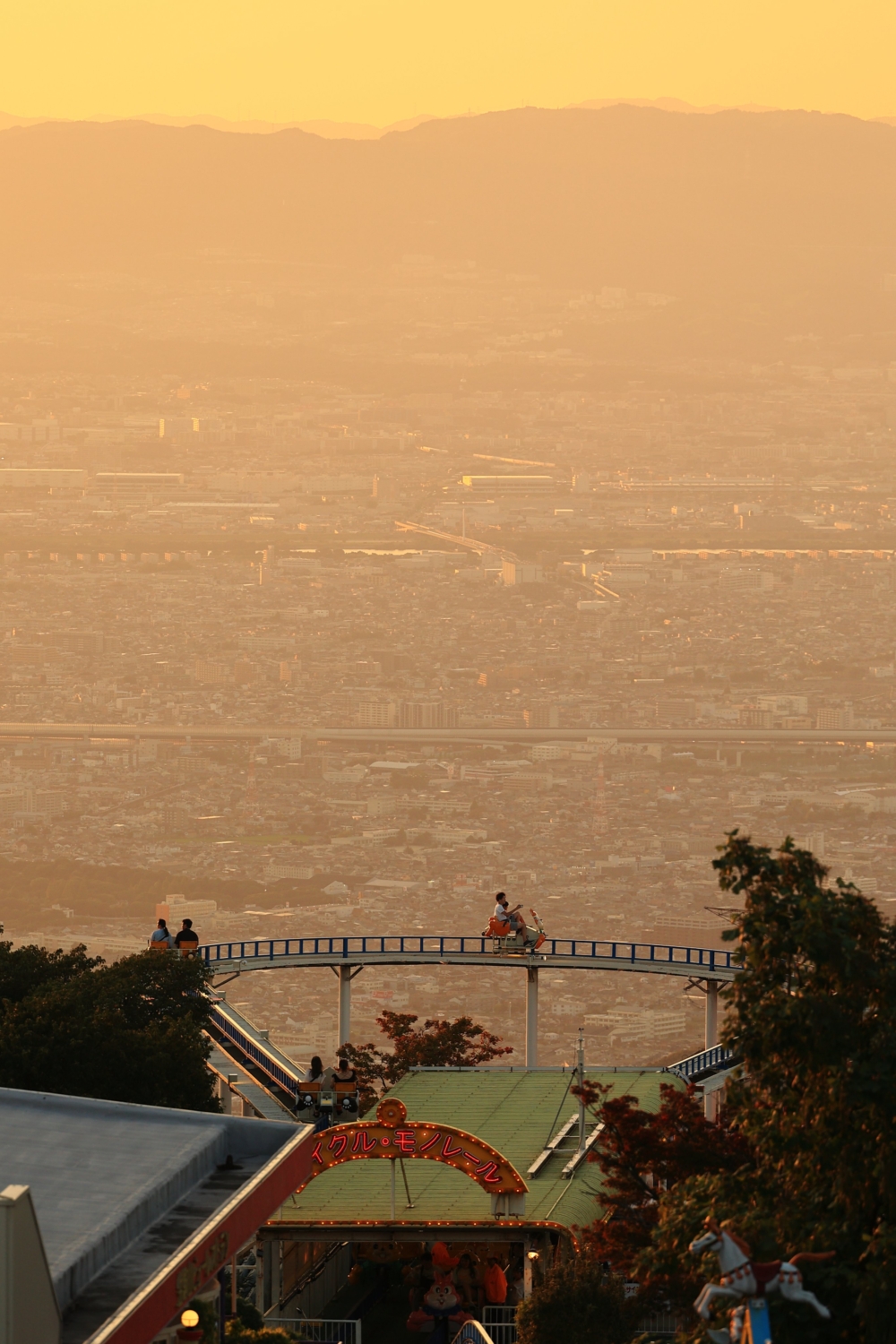 最推薦黃昏時刻乘坐,日落、夕陽景緻超漂亮!