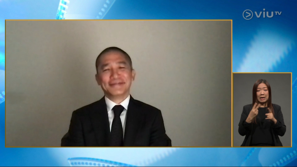 偉仔指：「係咪依家開始講得獎感受㗎喇？」更稱呼老婆做「嘉玲姐」，令全場爆笑！