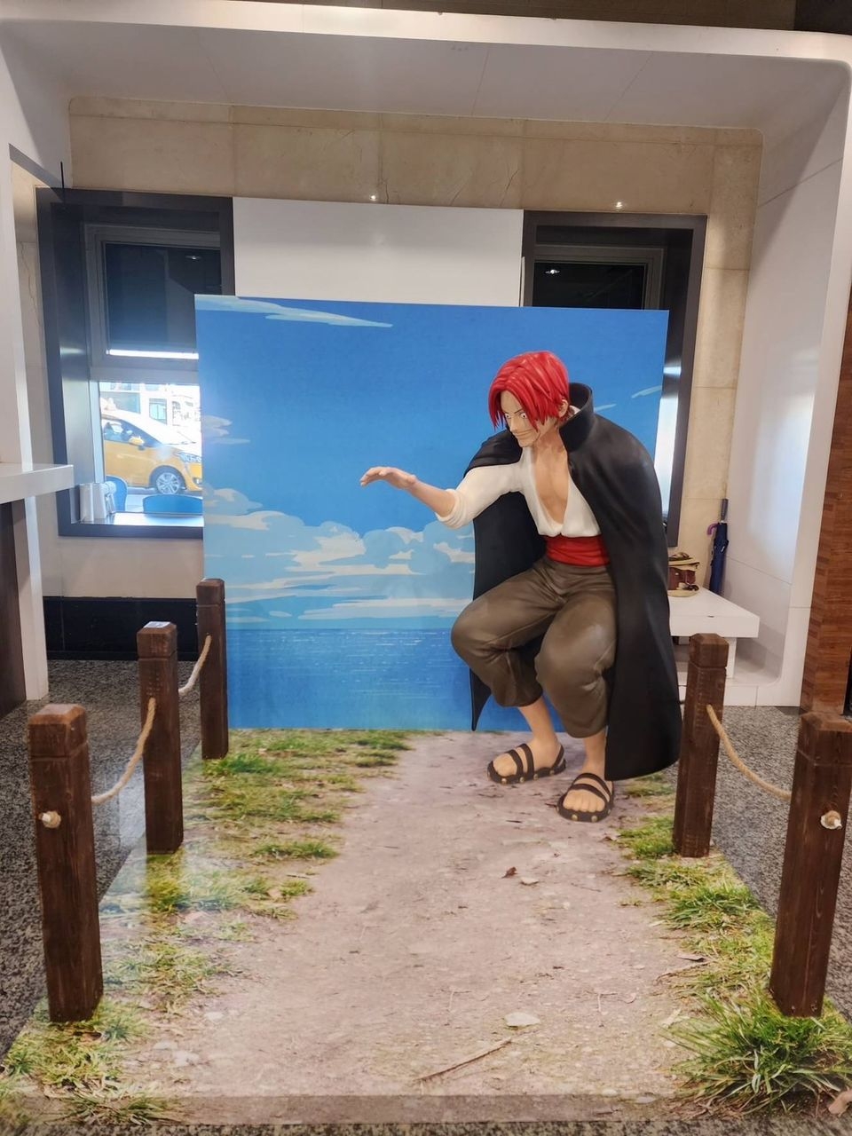 澎湖縣政府在活動期間設置打造多個海賊王主題的限定打卡位，包括機場大廳的紅髮傑克。