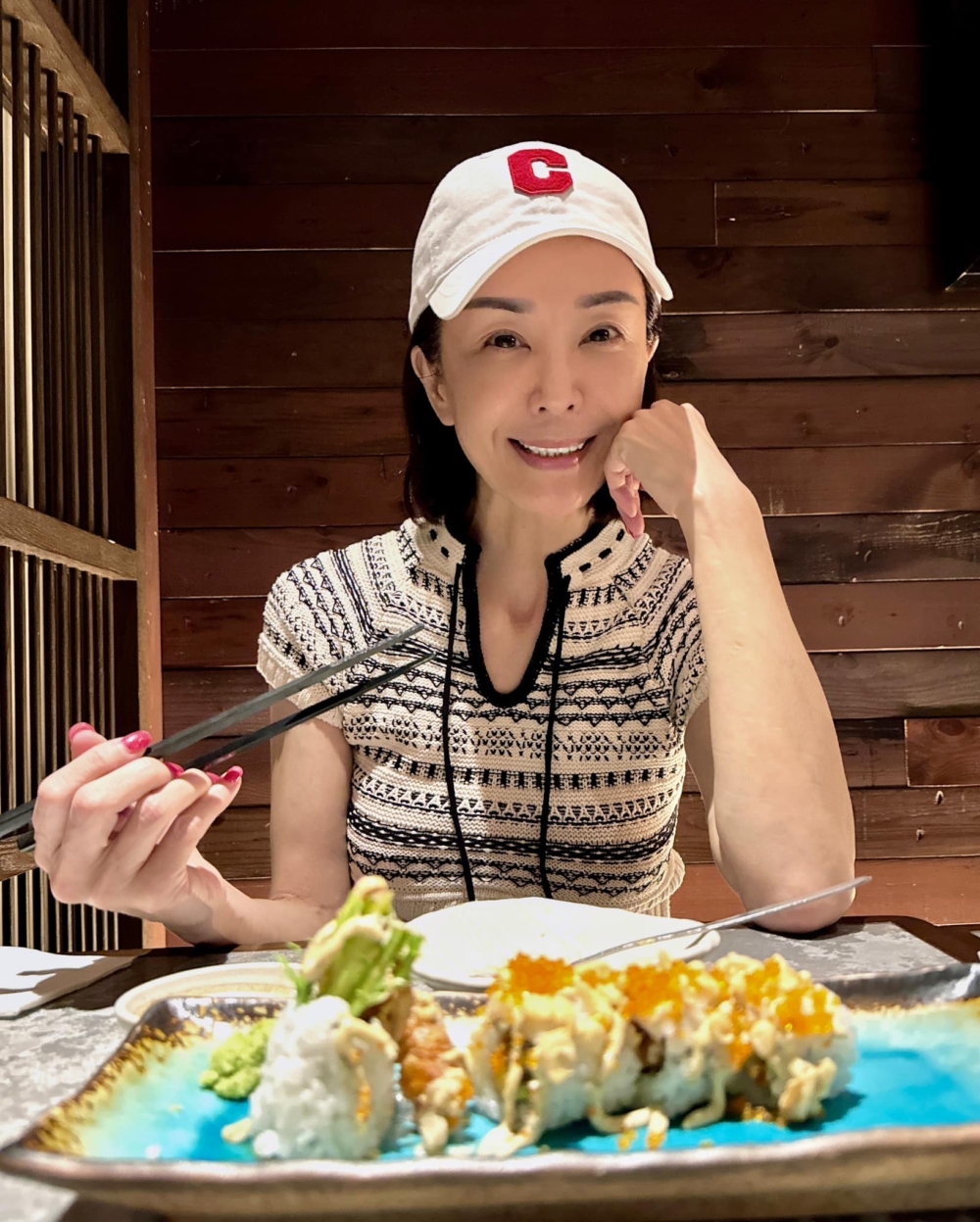 伍詠薇：「唔好介意我唔知呢位女演員嘅名字🙏🏻⋯⋯做得好自然好舒服」