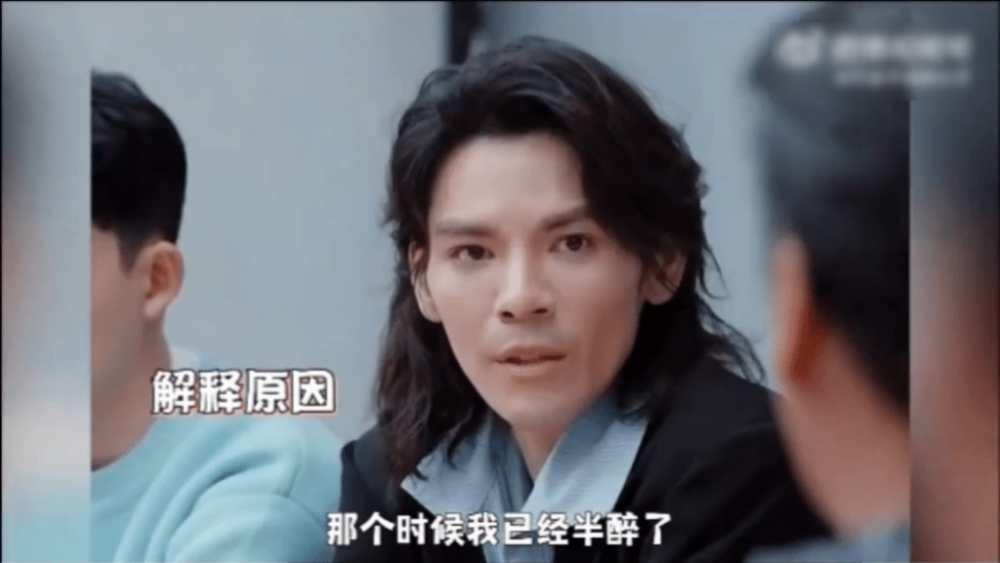 該片段一出即於網上瘋傳,不少網民認為吳鎮宇竟斗膽寸爆「後台雄厚」的向佐