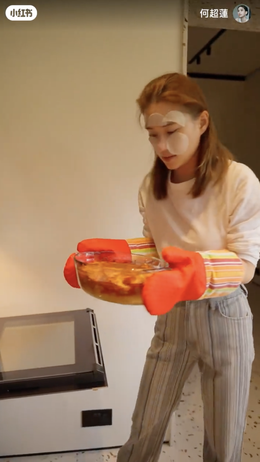 雖然有小插曲，但之後的步驟十分順利，焗豬排飯出爐，賣相非常成功