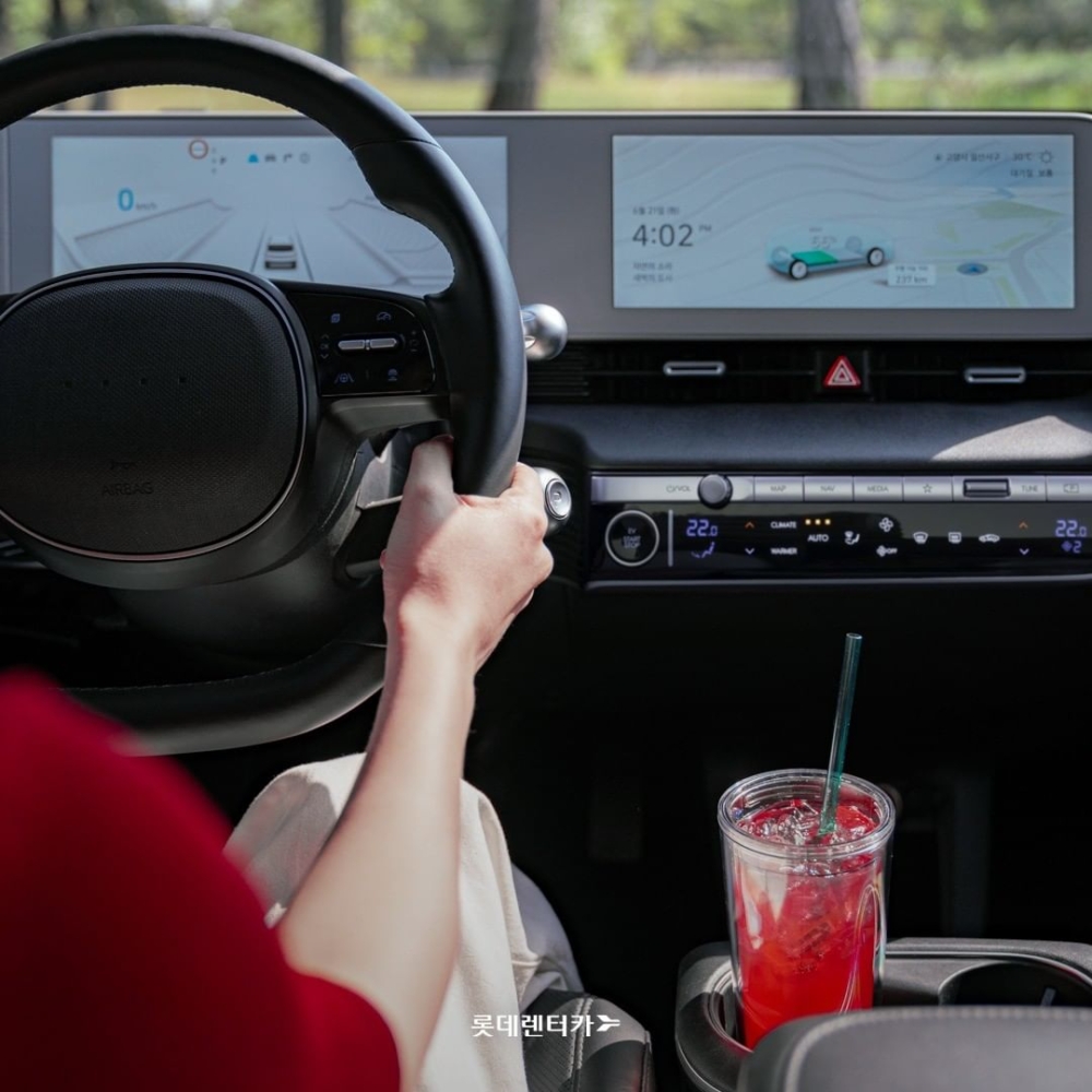 在韓國須年滿21歲才能駕駛～