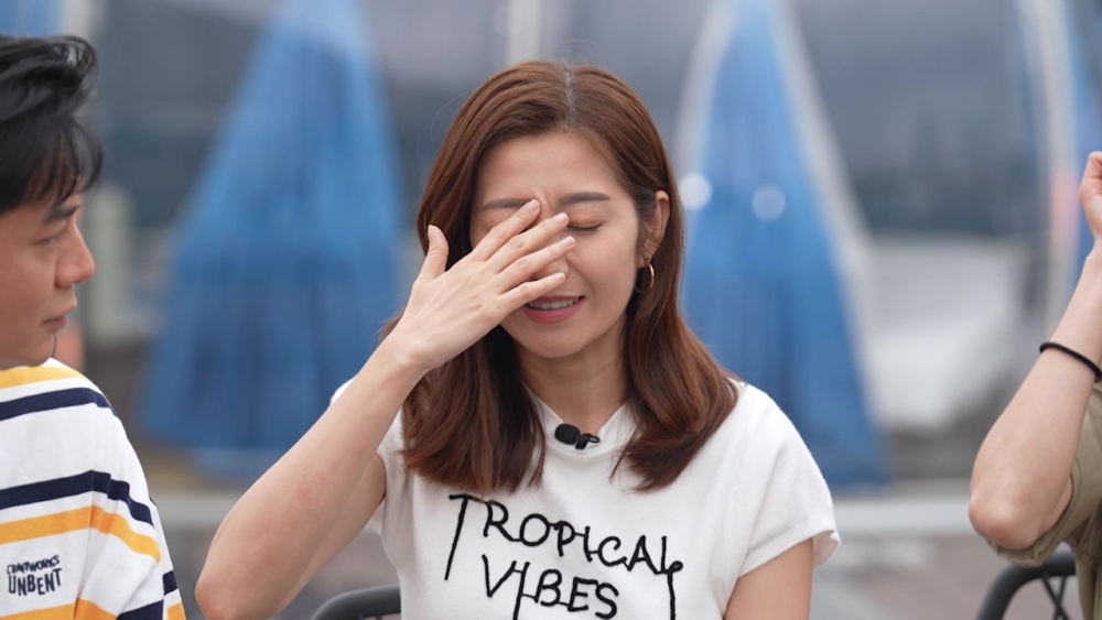 其後Yoyo再追問黎諾懿：「如果佢鍾意咗另一個，佢之後返番嚟屋企，但個心都係飄走咗，咁又得唔得？」