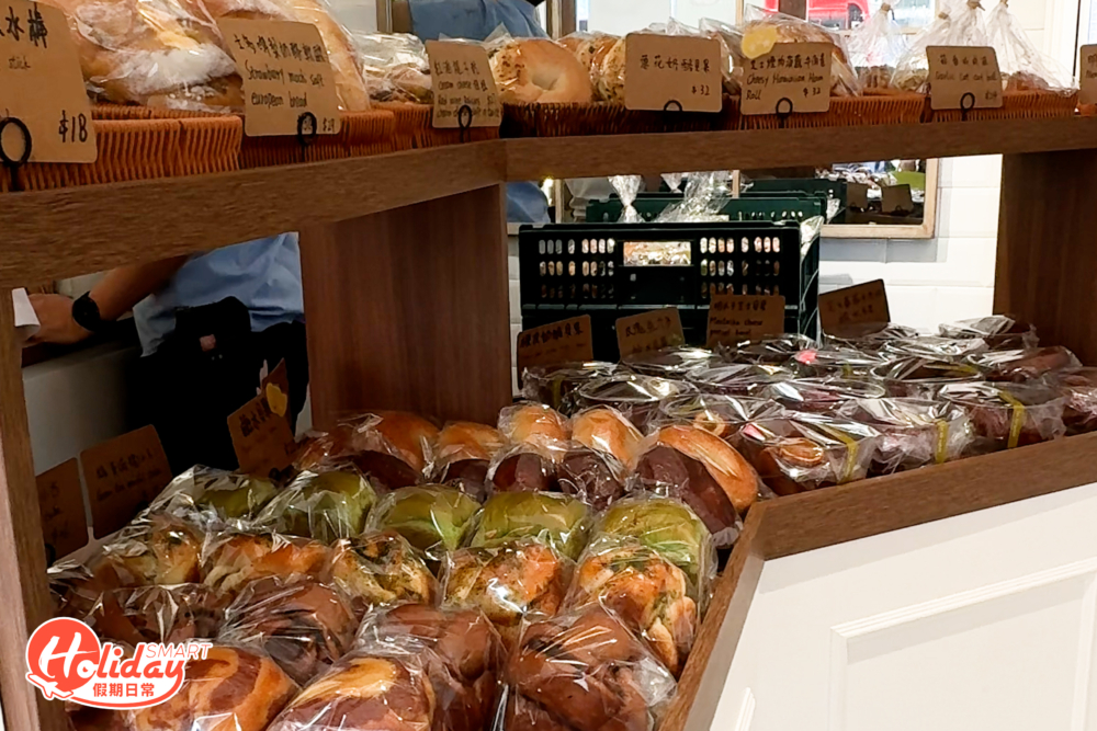 主打多款特色味道的麵包。