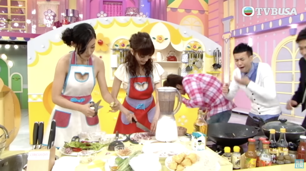 日本模特兒椋名凜上TVB節目《美女廚房》整嘅兩大菜式「臭豆辣椒炒蝦」及「喇沙米粉」奠定佢「地獄廚神」嘅地位