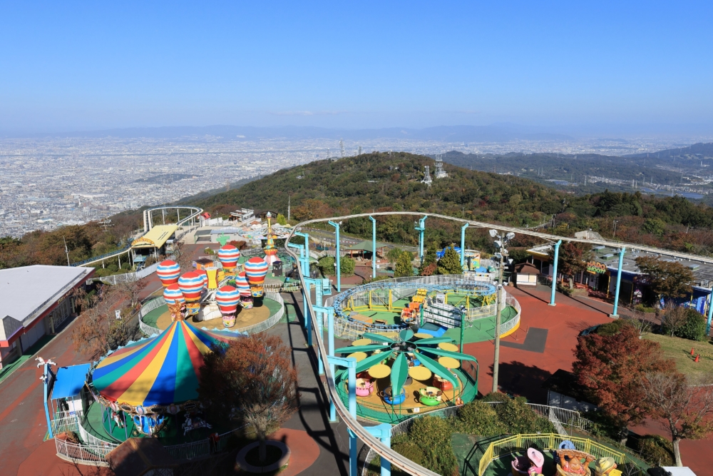 生駒山上遊樂園是擁有逾90年歷史的古老遊樂園!