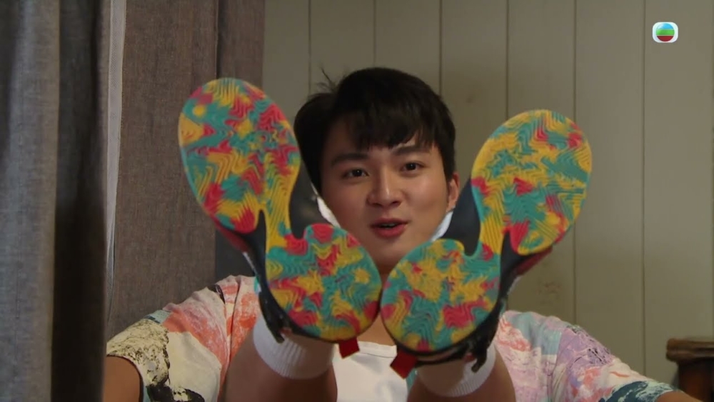 空姐憑鞋款判斷乘客人品