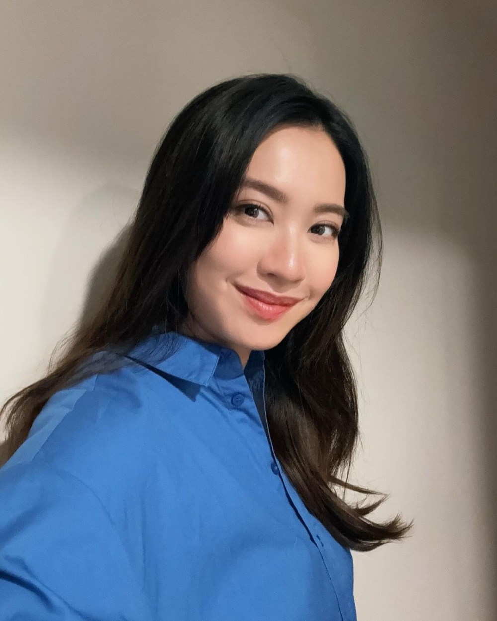 朱千雪近年淡出幕前,轉行成執業大律師同時,亦有重返母校香港中文大學擔任導師