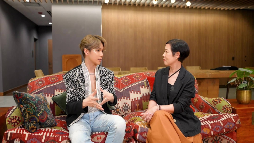 該集中黎芷珊專程飛到紐約直擊張敬軒的美國站巡唱