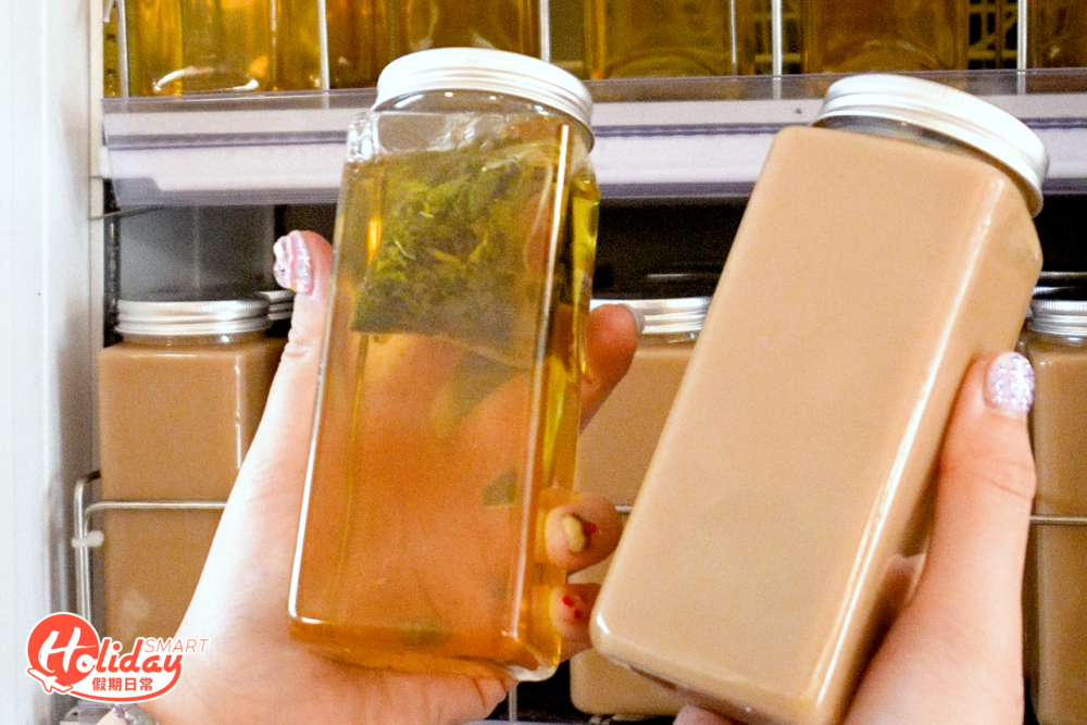 任食之餘亦有多款冰熱飲品供應，更提供多款飲品，如豆漿、咖啡、奶茶及泡茶等。