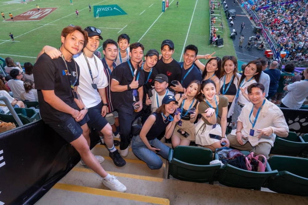 羅天宇同陳懿德嘅社交網站亦有唔少疑似情侶嘅暗示。