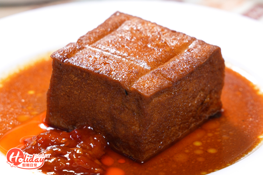 滷水豆腐磚質感滑嫩，價錢抵食。