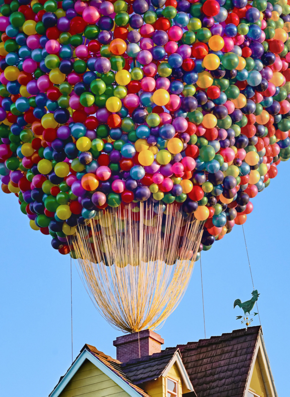 氣球屋用上了超過8,000個氣球！