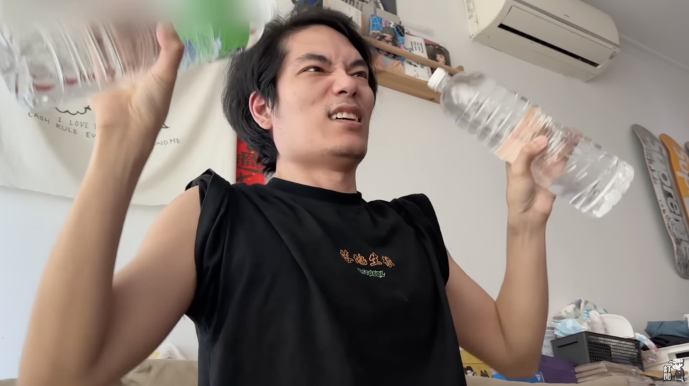 5月20日晚上，「arhoTV」突然復活，上傳咗一段名為「改變自己」嘅新影片。