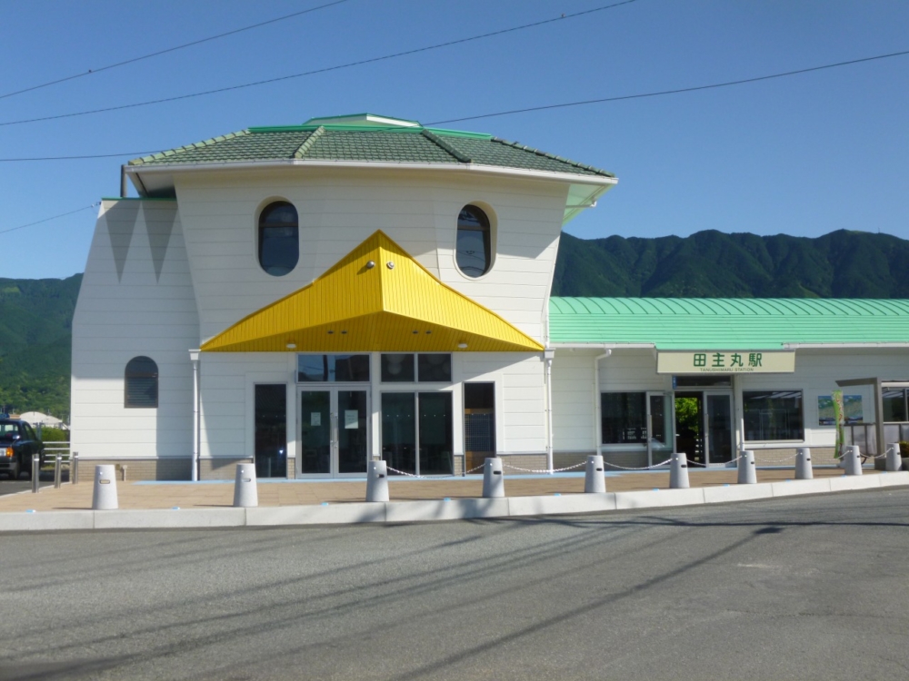 以河童為特色的田主丸站，車站是一個河童造型超可愛！
