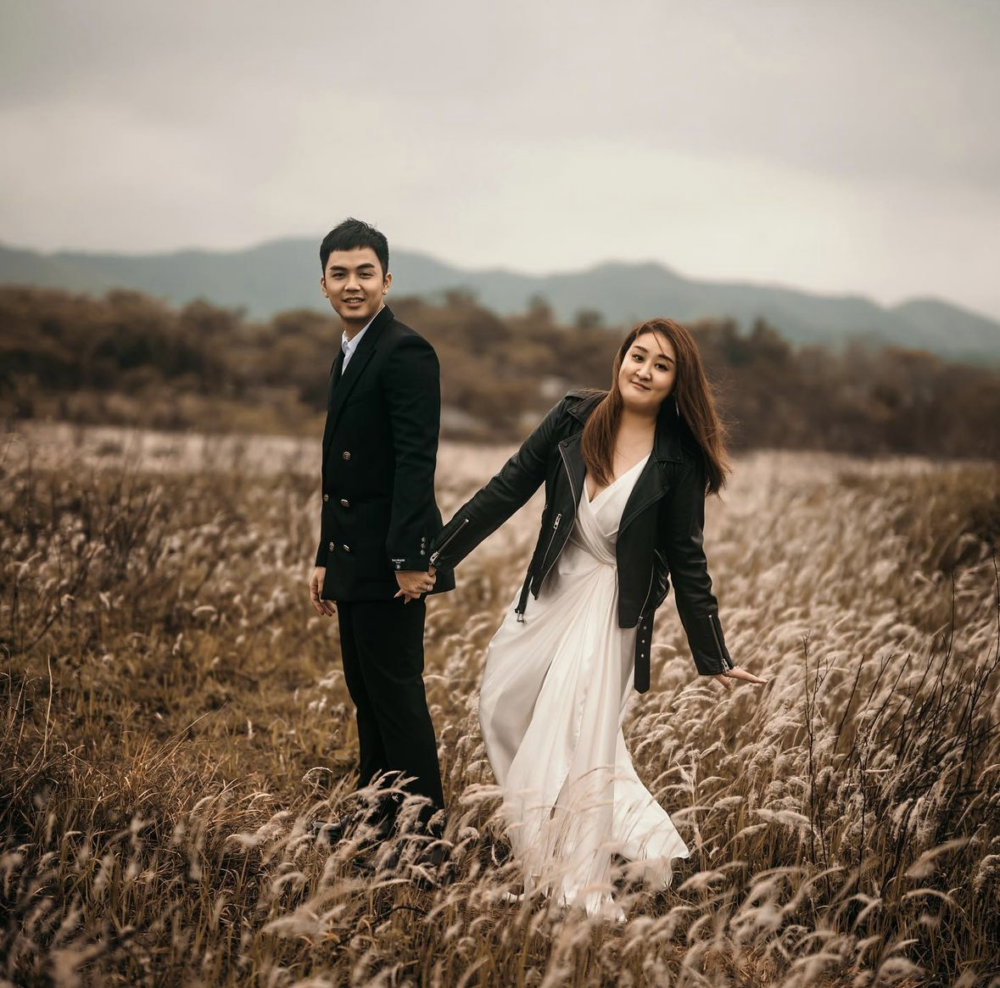 Shirley追問伍富橋點解佢有咁多私房錢，伍富橋笑稱係自己慢慢儲存嚟㗎，但Shirley仍然持續向佢追問，更表示難以置信：「真定假？水晶嚟呀？」