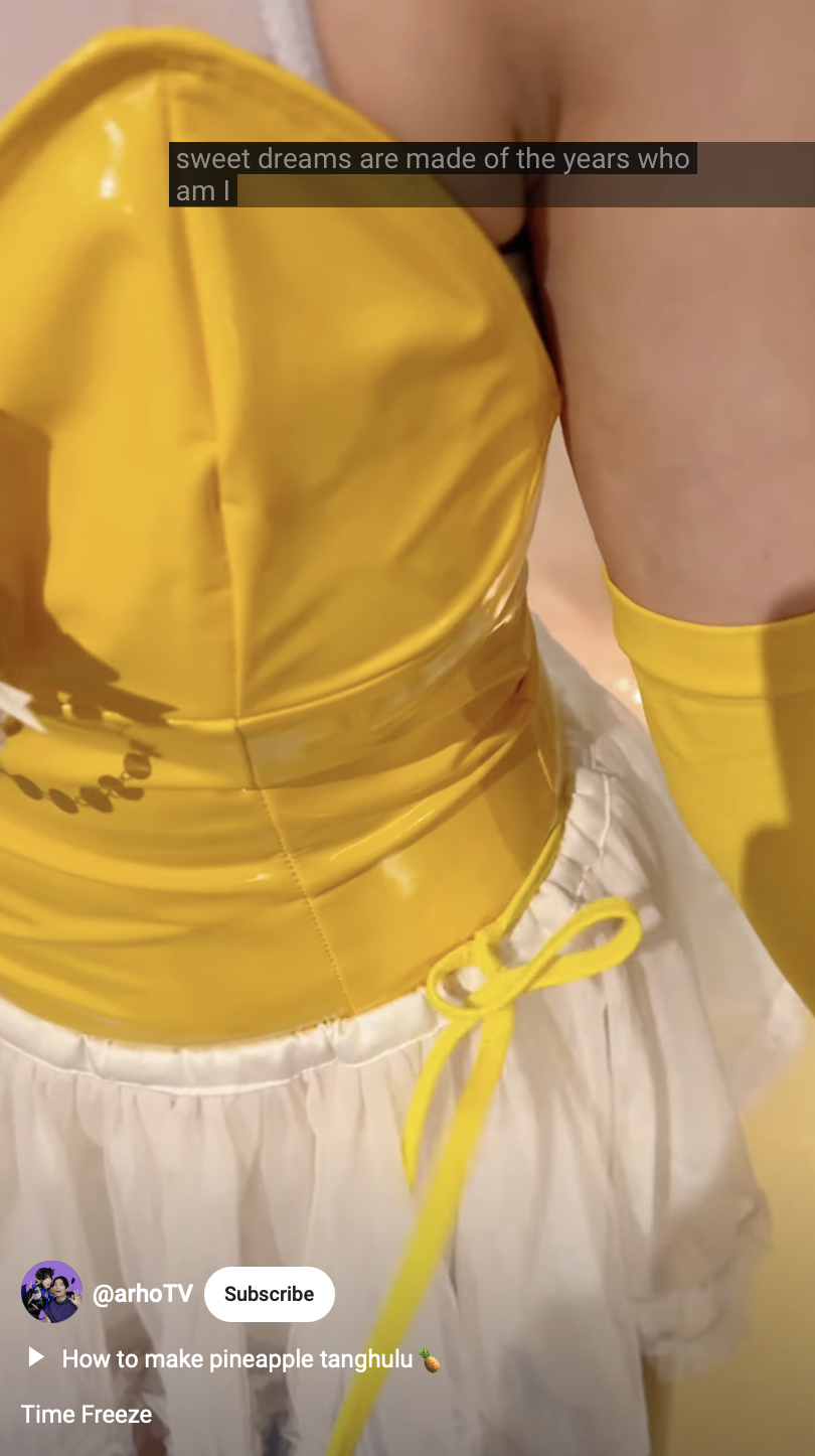 影片有close up解蝴蝶結