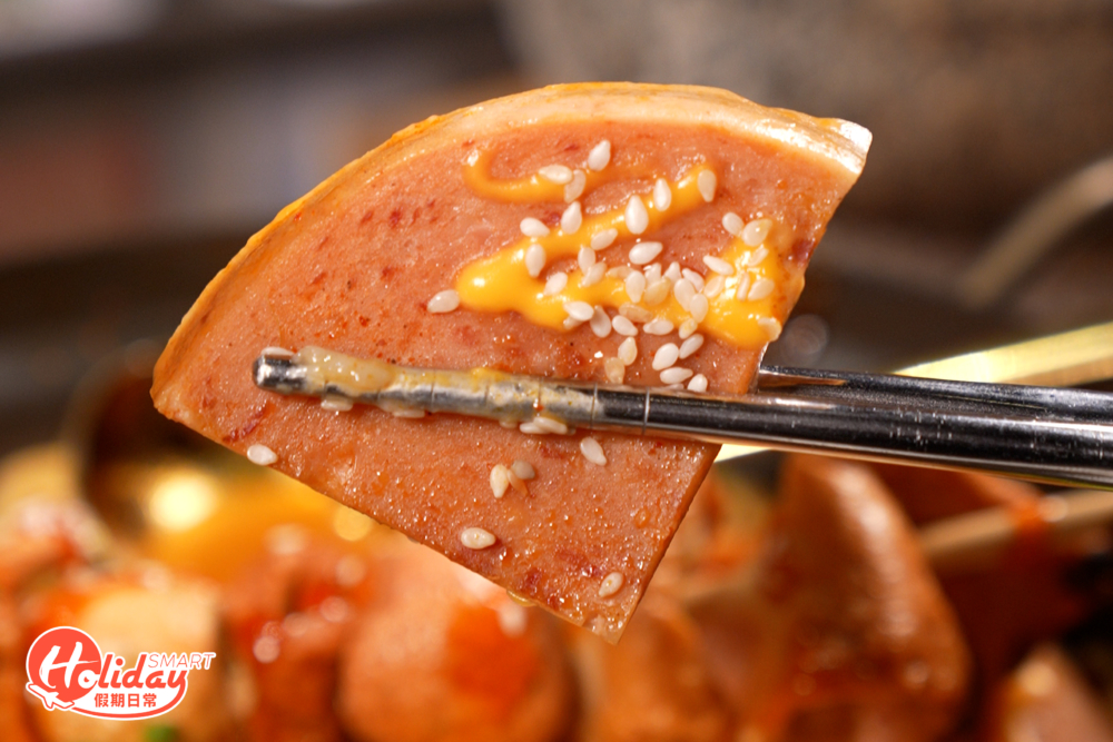 還有齊年糕、午餐肉等，份量超足料。