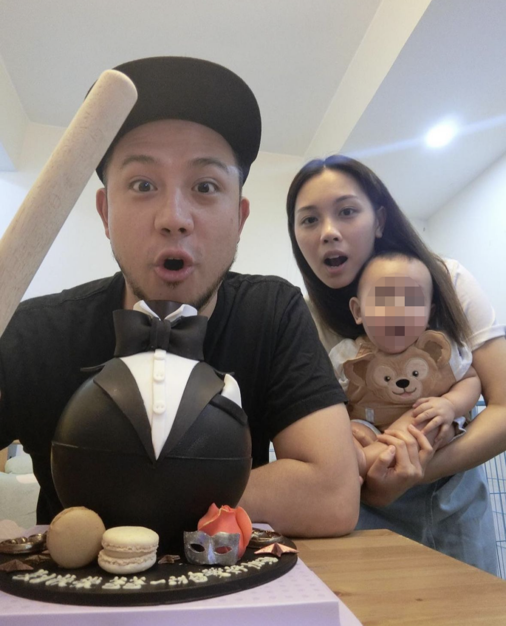張致恒同老婆區燕雯(雯雯)近年經常因經濟問題而成為話題