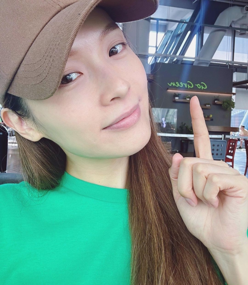 2022年,她與這名疑似男友一道前往日本輕井澤旅遊,當時就已經引起了不少猜測。