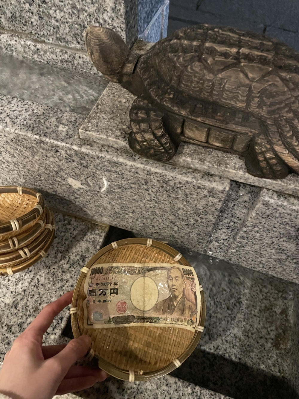 「洗錢」使用港幣、日幣、紙鈔或硬幣都OK!