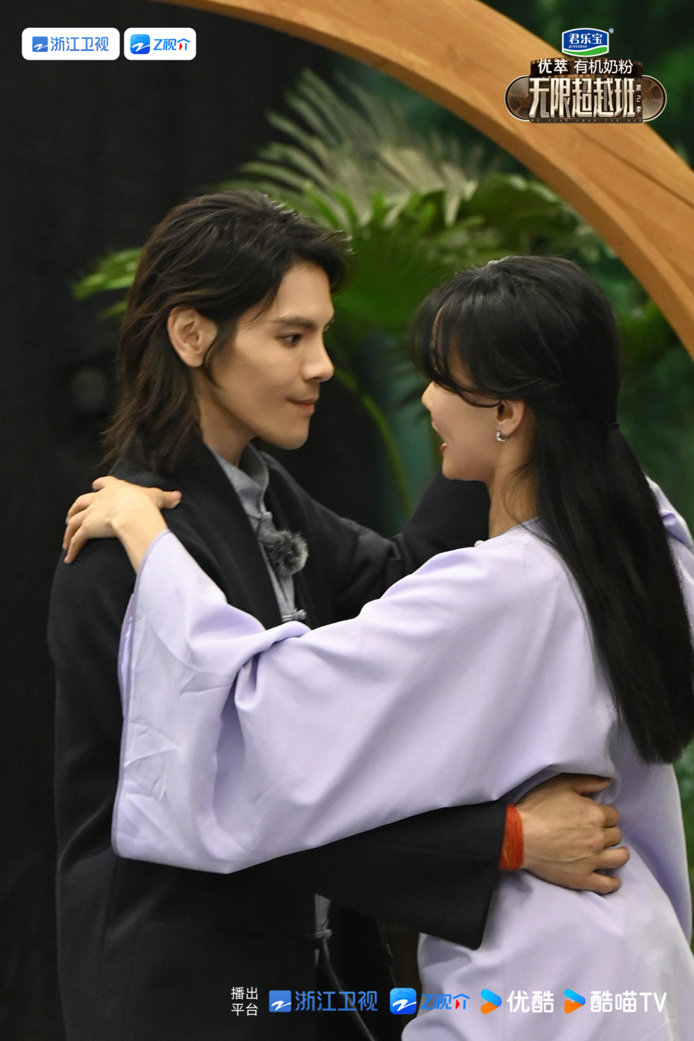 期間就曾因為在節目中狠批參賽者向佐成為話題焦點