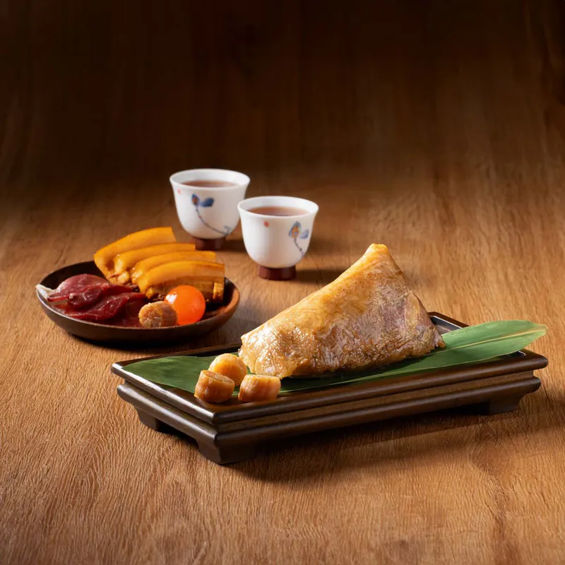 金腿瑤柱嘉湖粽。