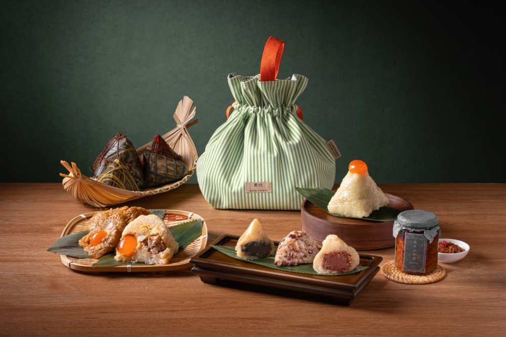 港數碼港艾美酒店粵菜食府南坊於今個端午節推出三款端午糉子禮袋套裝。