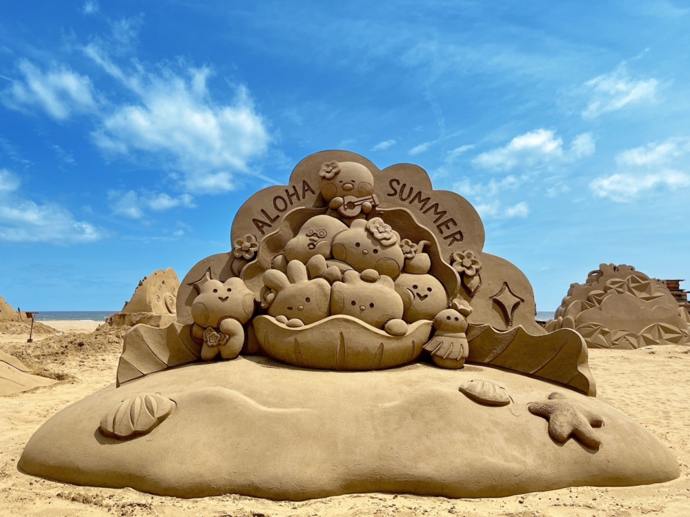 要參觀福隆沙雕展，會收取福隆海水浴場會夏季海域入場的清潔費及保險費～