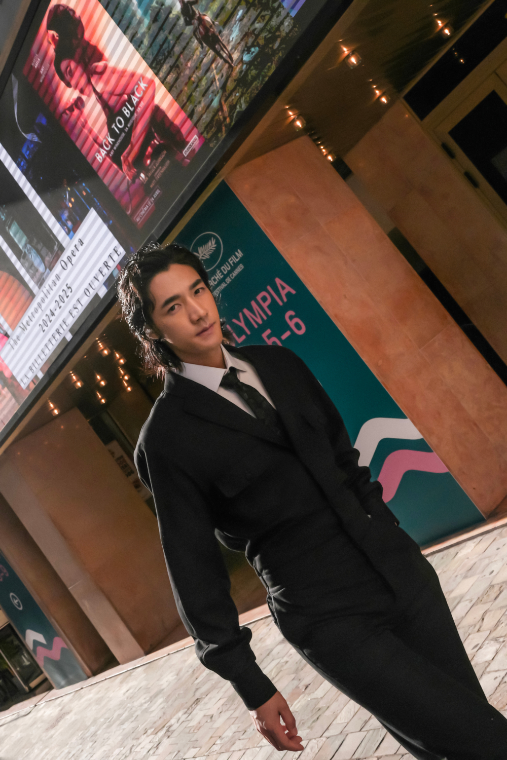 男主角由內地27歲小鮮肉演員此沙出演