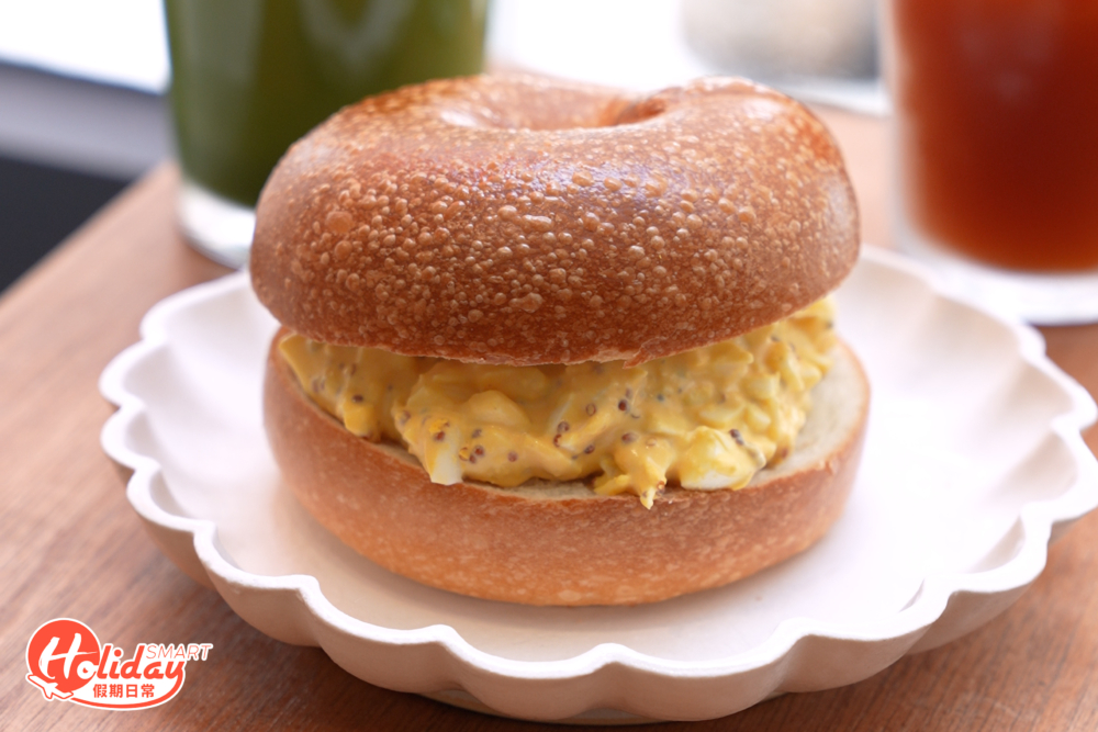 日式蛋沙律鹹味調得充足,薯仔沙律與Bagel的組合也出乎意料匹配!