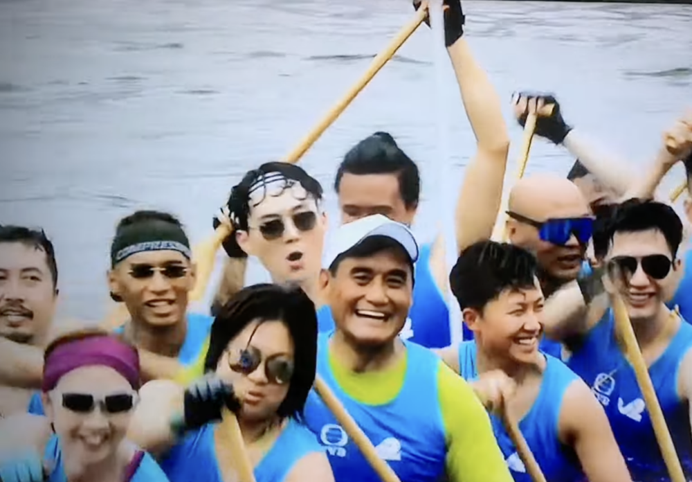 過往棠哥都負責划舟