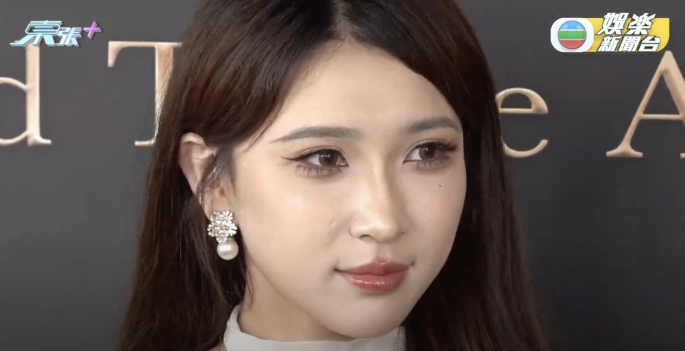 呢位佳麗超級濃妝！