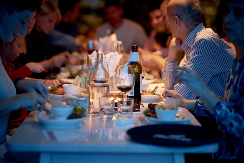 餐飲方面酒店大堂旁邊有小型Café