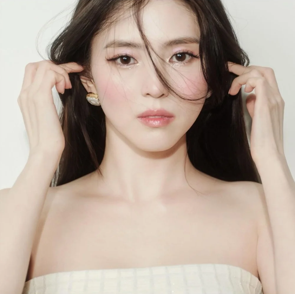 今年3月柳俊烈被爆與韓韶禧拍拖