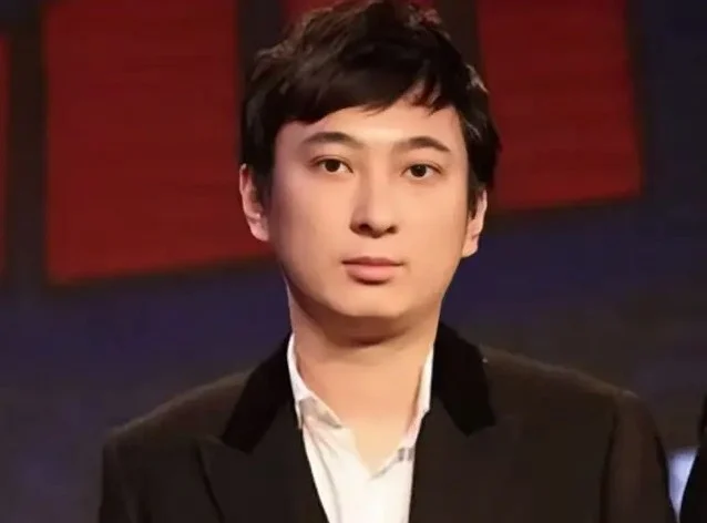 不過，很快就有網民發現這其實是假帳號，並非真正的王思聰。