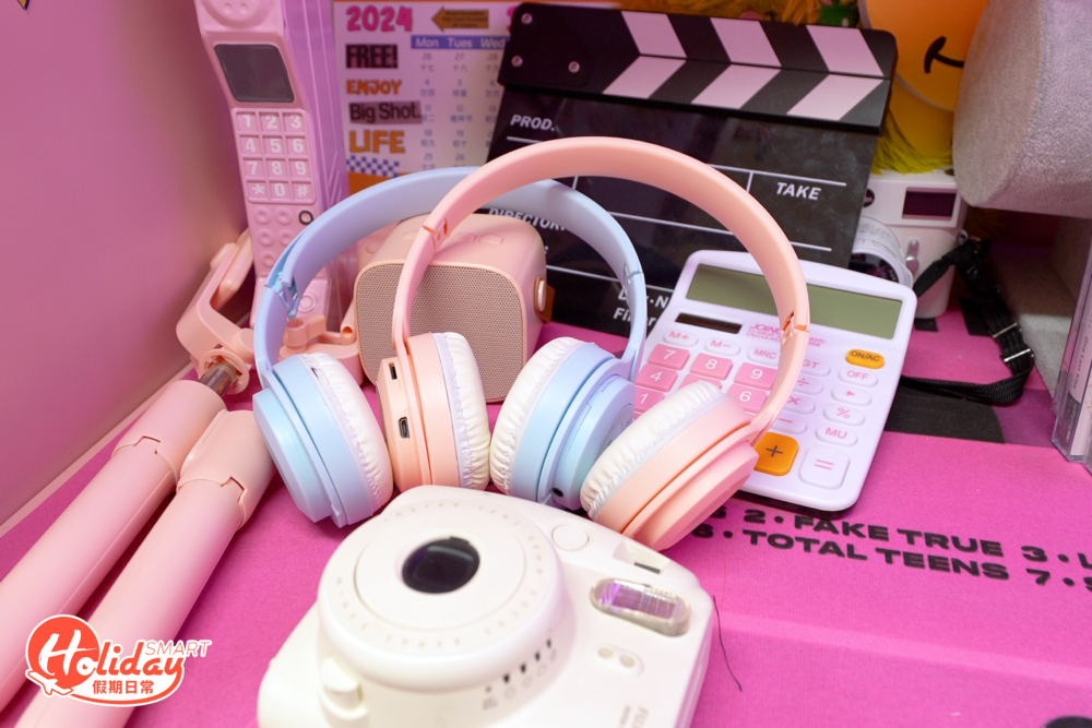 另外店家亦提供大量頭飾道具免費租借。