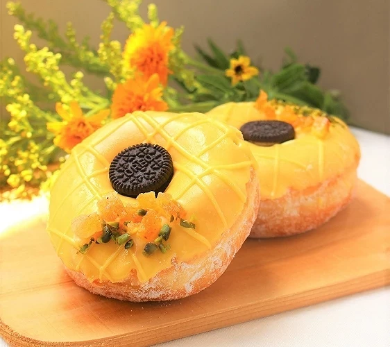 其中推薦大家必試由神奈川三崎港冬甩名店「Misaki Donuts」製作的「向日葵冬甩」