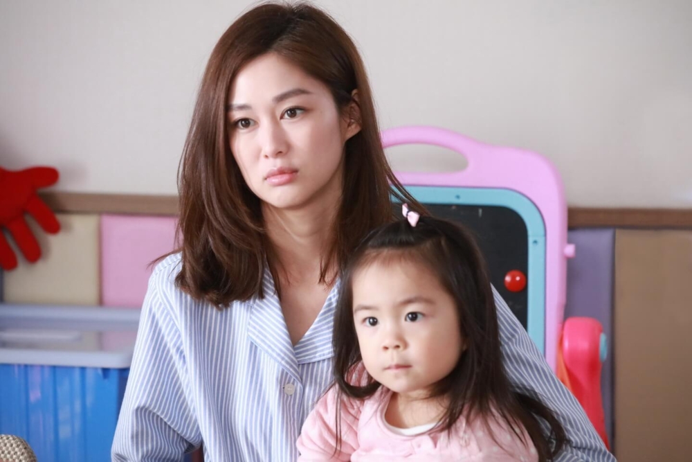 不少網民表示認同餐廳的做法。他們認為不論是成年人還是嬰兒，只要佔用了座位，就應該支付相應的費用