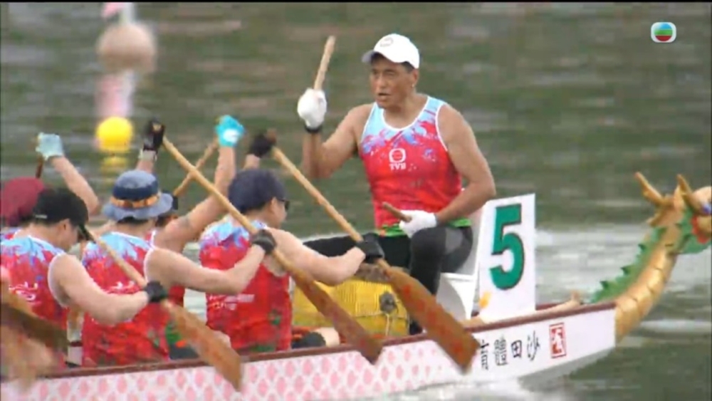 棠哥風趣指安德尊：「條友口水多過茶，成日吹水唔抹咀」