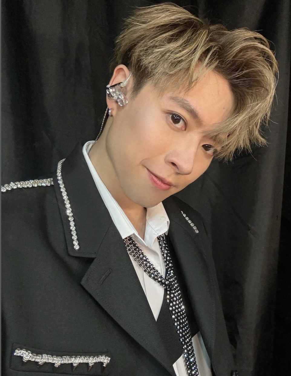 MIRROR成員Frankie(陳瑞輝)2022年5月宣布與拍拖13年的Dancer女友分手後