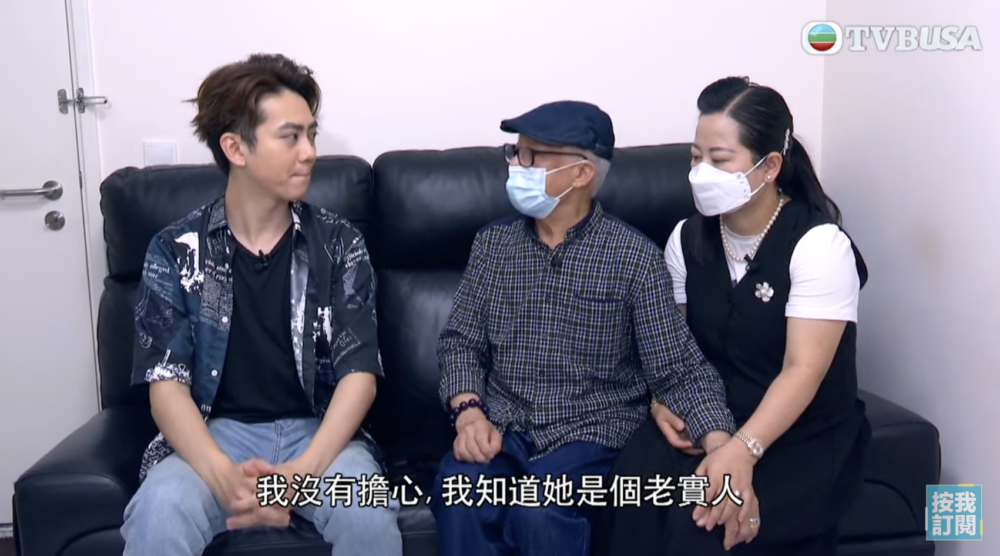 5月初,何伯何太上《東張西望》控訴何伯細女將何伯銀行戶口$450萬全部攞走,不過節目播出後網民幾乎一面倒力撐細女,反指何太居心叵測。