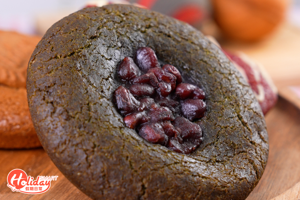 推薦抹茶紅豆麻糬味（$50）。