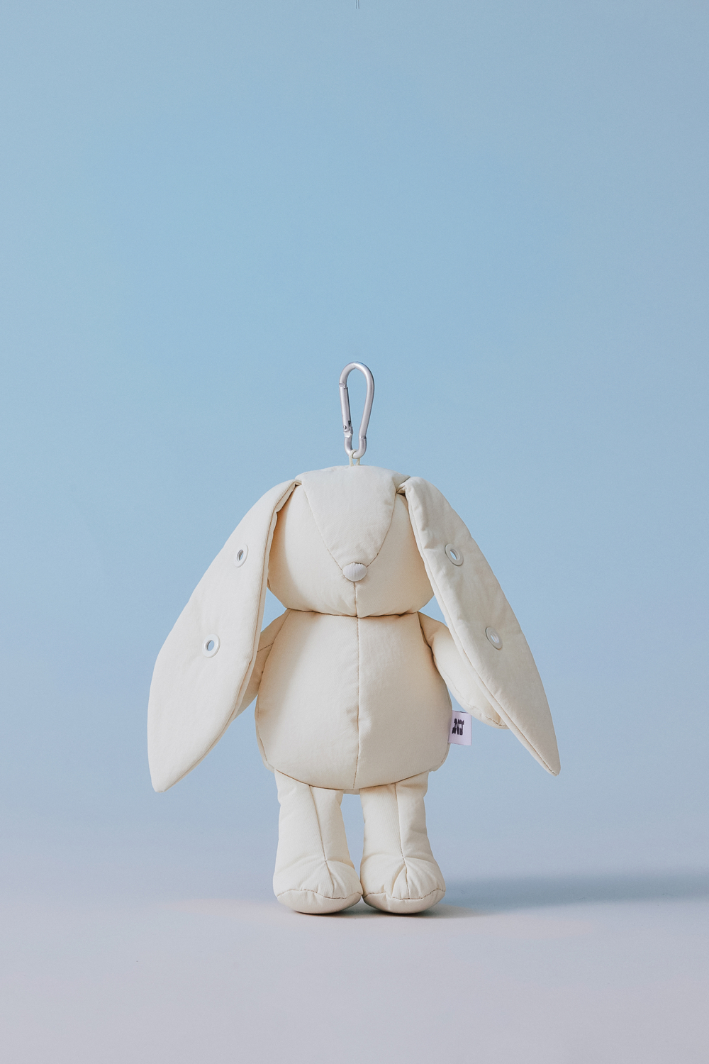 NJ X COLLER RABBIT 小兔毛公仔袋每個港幣$229（共三款） （白色款預計 8 月內抵港）