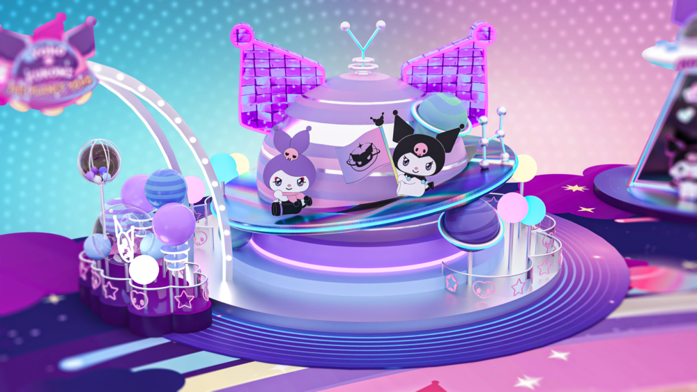 星球上的超巨大 KUROMI 耳朵，是由滿滿 Y2K 感的炫彩閃片砌成，，打卡放閃無難度！而「姐控」KUROMI 與心愛的姐姐ROMINA在星球外迎接各位到來，ROMINA更是首次亮相於香港主題大型裝置，各位粉絲萬勿錯過！