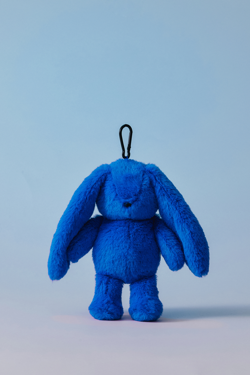 NJ X COLLER RABBIT 小兔毛公仔袋每個港幣$229（共三款） （白色款預計 8 月內抵港）